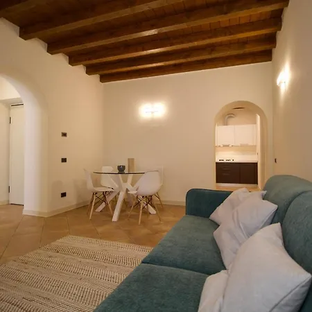 Apartman Dolce - *